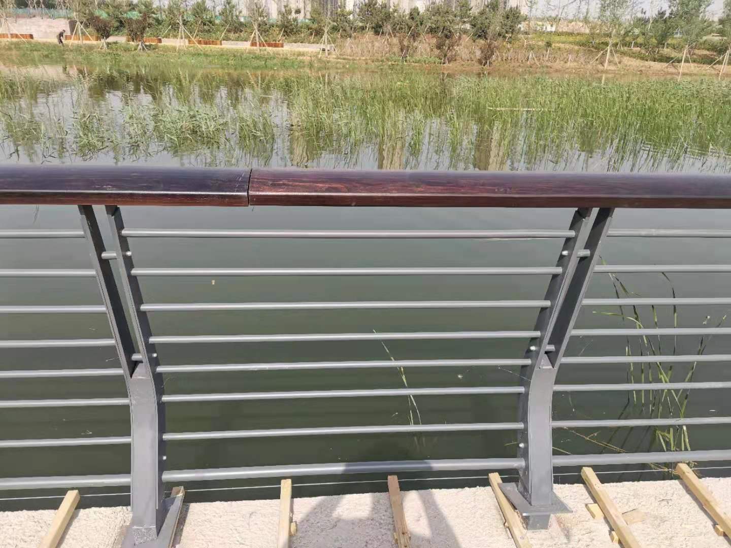 娄底市桥梁防撞护栏桥梁防撞护栏 - 推荐